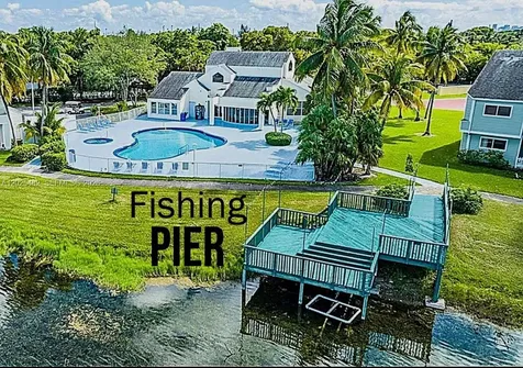 3417 NW 44th Street Oakland Park FL 33309