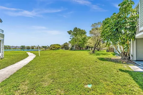 3417 NW 44th Street Oakland Park FL 33309