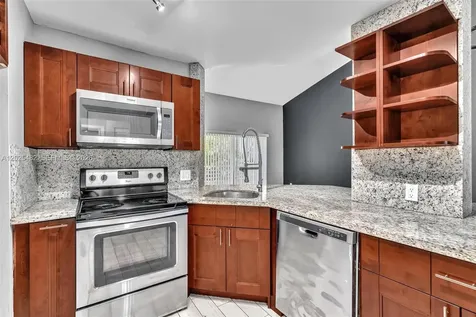 3417 NW 44th Street Oakland Park FL 33309