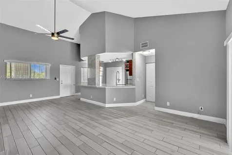 3417 NW 44th Street Oakland Park FL 33309