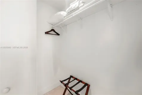 239 SW 9th Street Miami FL 33130