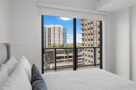 239 SW 9th Street Miami FL 33130