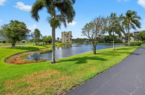 7270 Ashford Place Delray Beach FL 33446