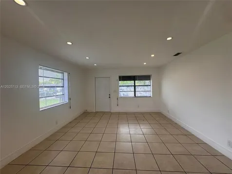 407 NW 7th Court Hallandale Beach FL 33009