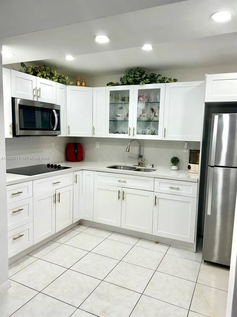 9081 Sunrise Lakes Boulevard Sunrise FL 33322