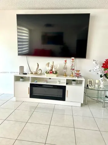 9081 Sunrise Lakes Boulevard Sunrise FL 33322