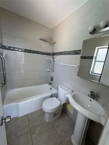 10281 E Bay Harbor Drive Bay Harbor Islands FL 33154