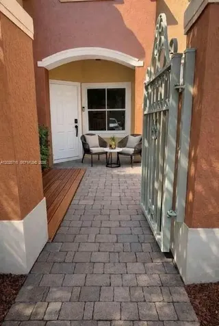 4913 N Harbor Isles Drive Dania Beach FL 33312
