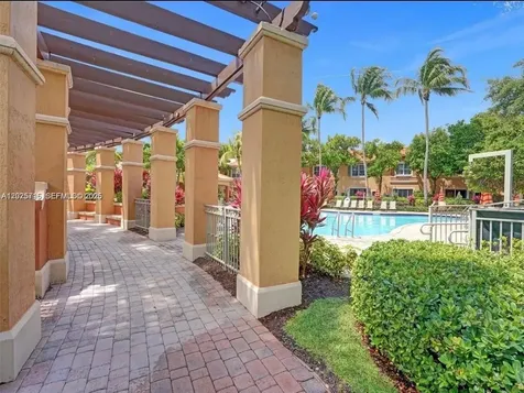 4913 N Harbor Isles Drive Dania Beach FL 33312