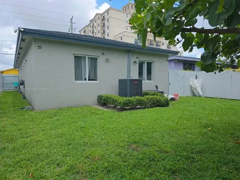 5308 NW 29th Avenue Miami FL 33142