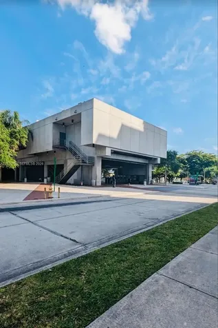5308 NW 29th Avenue Miami FL 33142