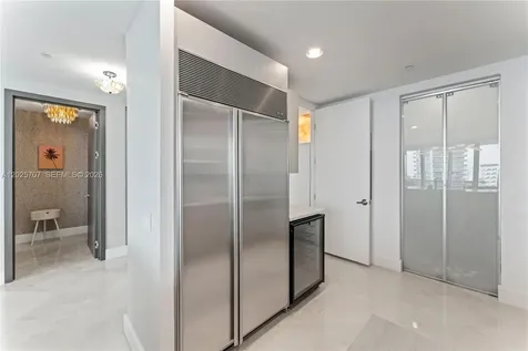 5959 Collins Avenue Miami Beach FL 33140