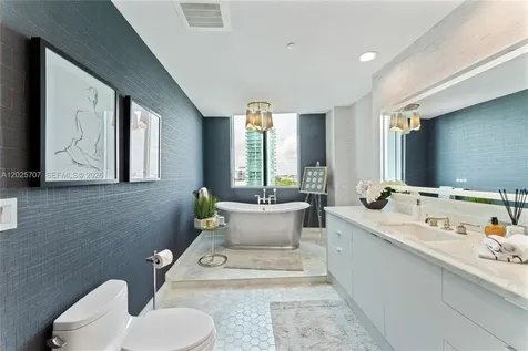 5959 Collins Avenue Miami Beach FL 33140