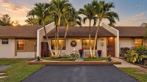 1633 Greer Avenue Homestead FL 33035