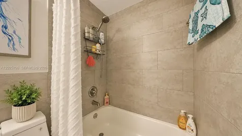 1633 Greer Avenue Homestead FL 33035