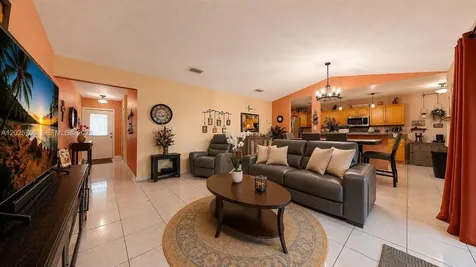 1633 Greer Avenue Homestead FL 33035
