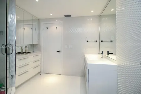 9801 Collins Avenue Bal Harbour FL 33154