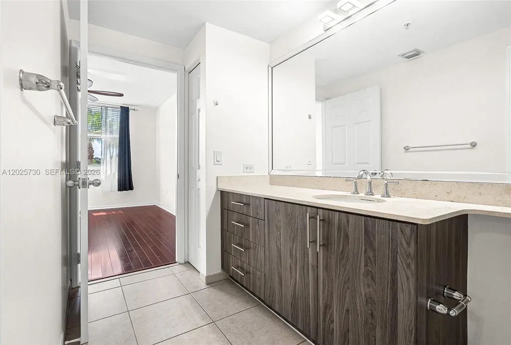 2421 NE 65th Street Fort Lauderdale FL 33308