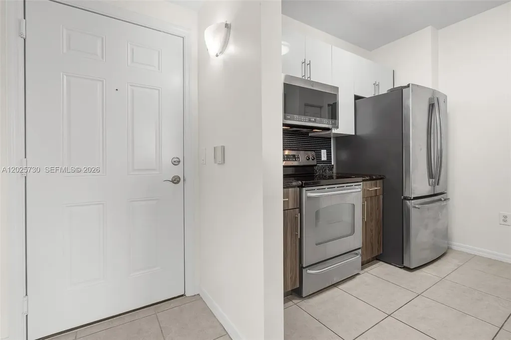 2421 NE 65th Street Fort Lauderdale FL 33308