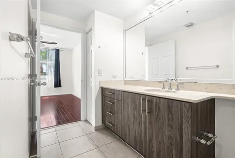 2421 NE 65th Street Fort Lauderdale FL 33308