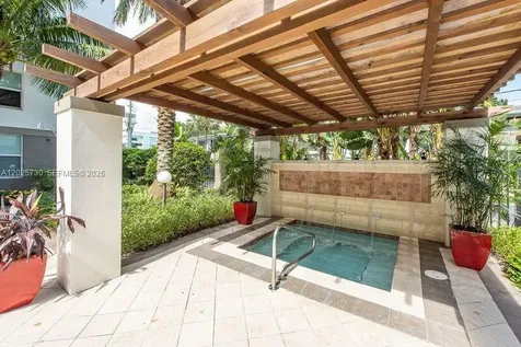 2421 NE 65th Street Fort Lauderdale FL 33308