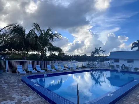 4201 S Ocean Boulevard South Palm Beach FL 33480