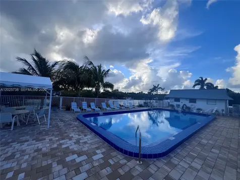 4201 S Ocean Boulevard South Palm Beach FL 33480
