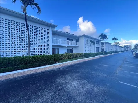 4201 S Ocean Boulevard South Palm Beach FL 33480