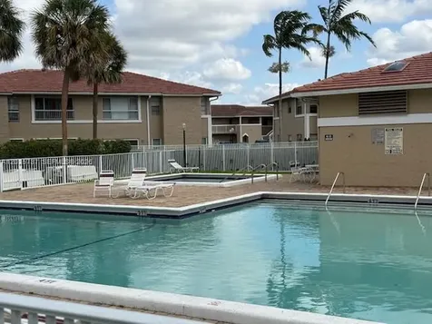 922 Twin Lake Drive Coral Springs FL 33071