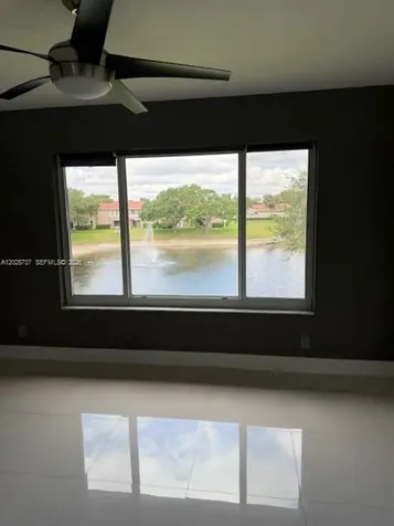 922 Twin Lake Drive Coral Springs FL 33071