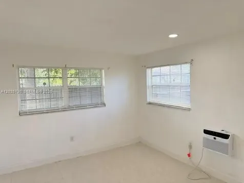 19521 NW 1st Court Miami Gardens FL 33169