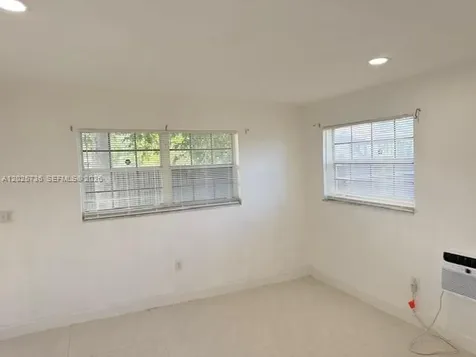 19521 NW 1st Court Miami Gardens FL 33169
