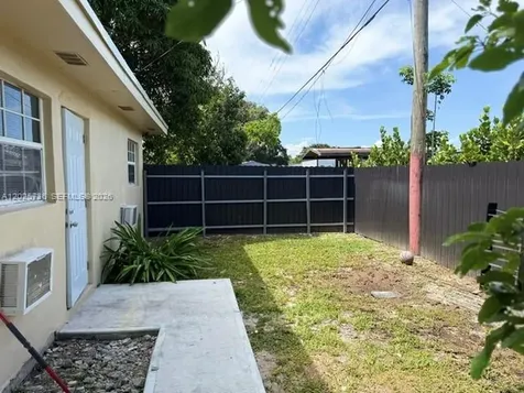 19521 NW 1st Court Miami Gardens FL 33169