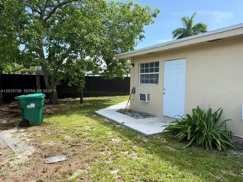 19521 NW 1st Court Miami Gardens FL 33169