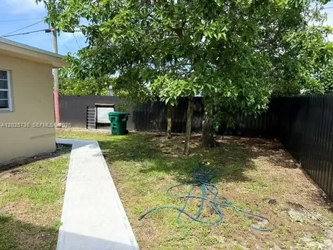 19521 NW 1st Court Miami Gardens FL 33169