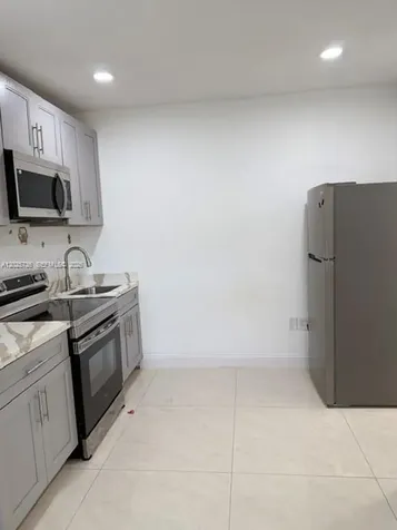 19521 NW 1st Court Miami Gardens FL 33169