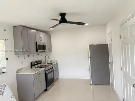 19521 NW 1st Court Miami Gardens FL 33169