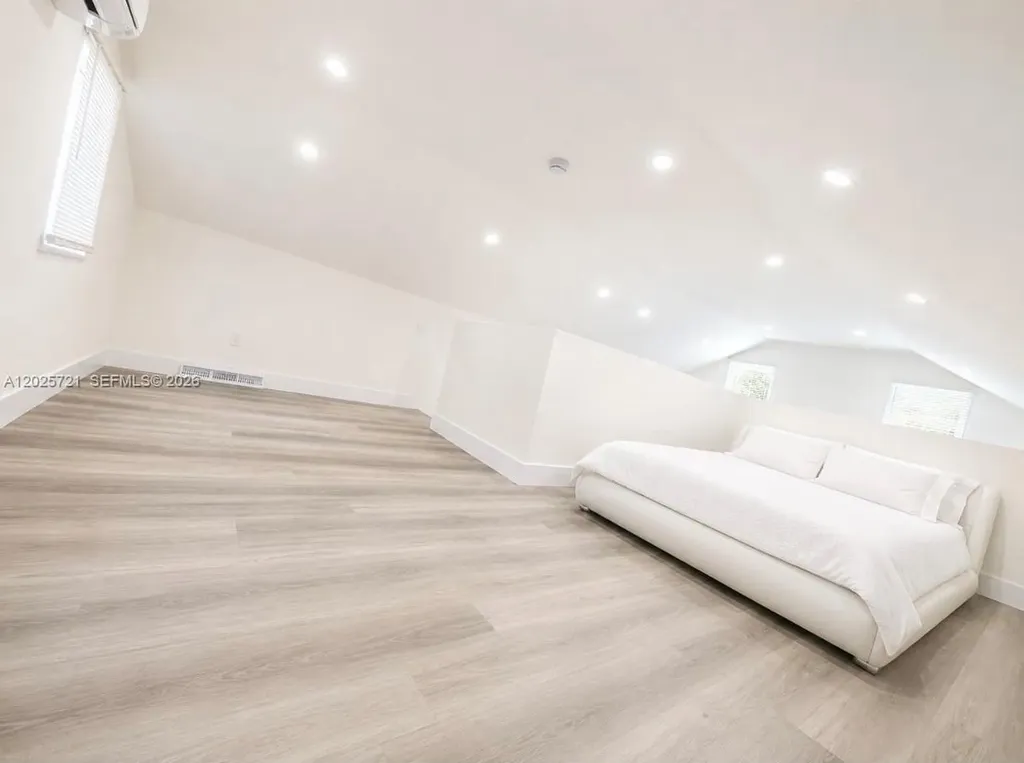 4125 N 32nd Court Hollywood FL 33021