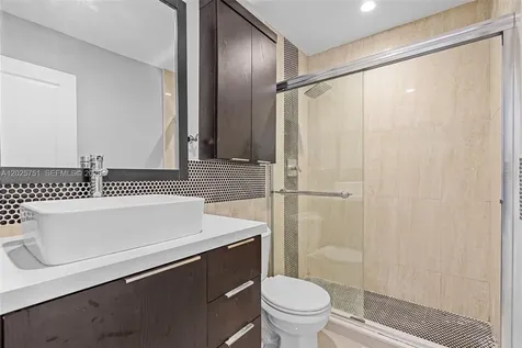 14357 Kendale Lakes Circle Miami FL 33183