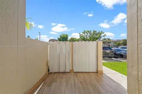 14357 Kendale Lakes Circle Miami FL 33183