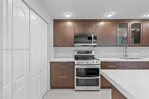 14357 Kendale Lakes Circle Miami FL 33183