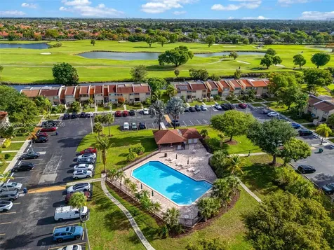 14357 Kendale Lakes Circle Miami FL 33183