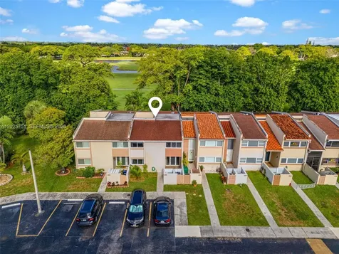 14357 Kendale Lakes Circle Miami FL 33183