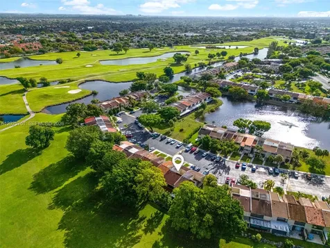 14357 Kendale Lakes Circle Miami FL 33183