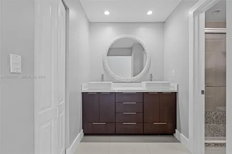 14357 Kendale Lakes Circle Miami FL 33183