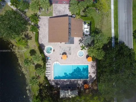 7560 NW 79th Avenue Tamarac FL 33321