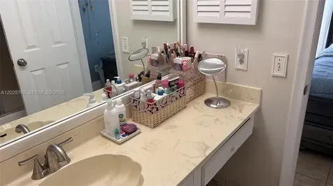Pembroke Pines FL 33024