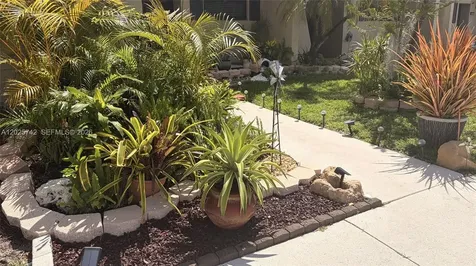 Pembroke Pines FL 33024