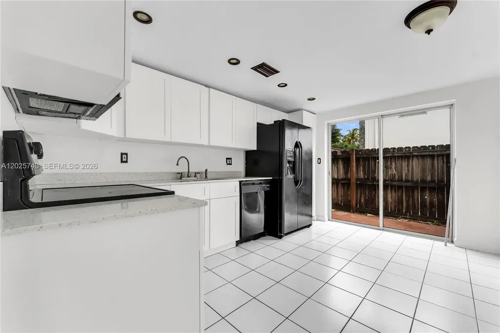 321 SW 1st Court Pompano Beach FL 33060