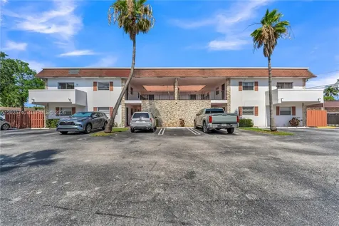 321 SW 1st Court Pompano Beach FL 33060